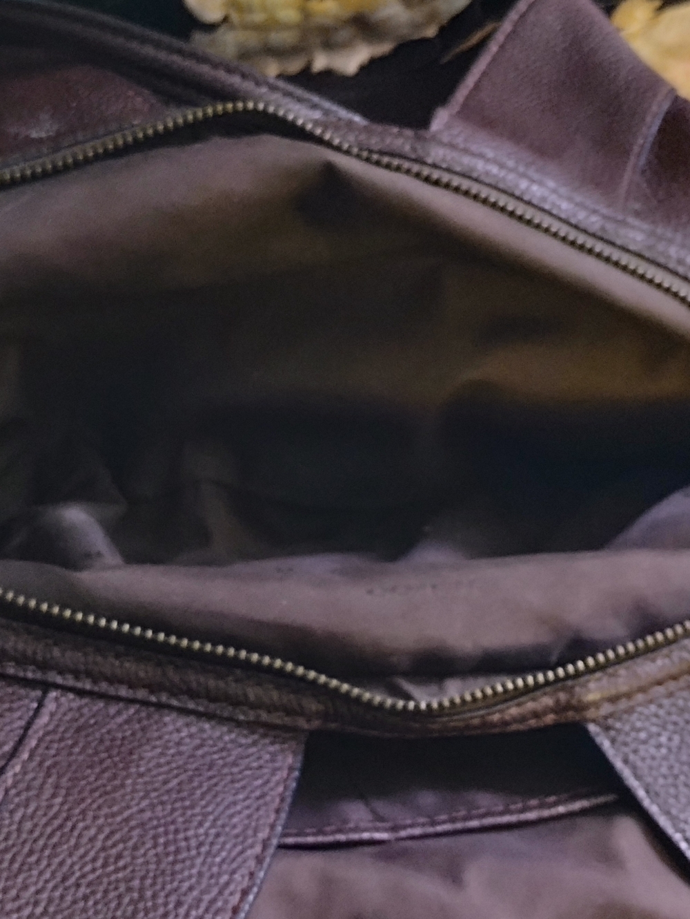 Coach Leather Shoulder Bag Chocolate Brown With 2 Lrg Separate Compartments. - Picture 12 of 14